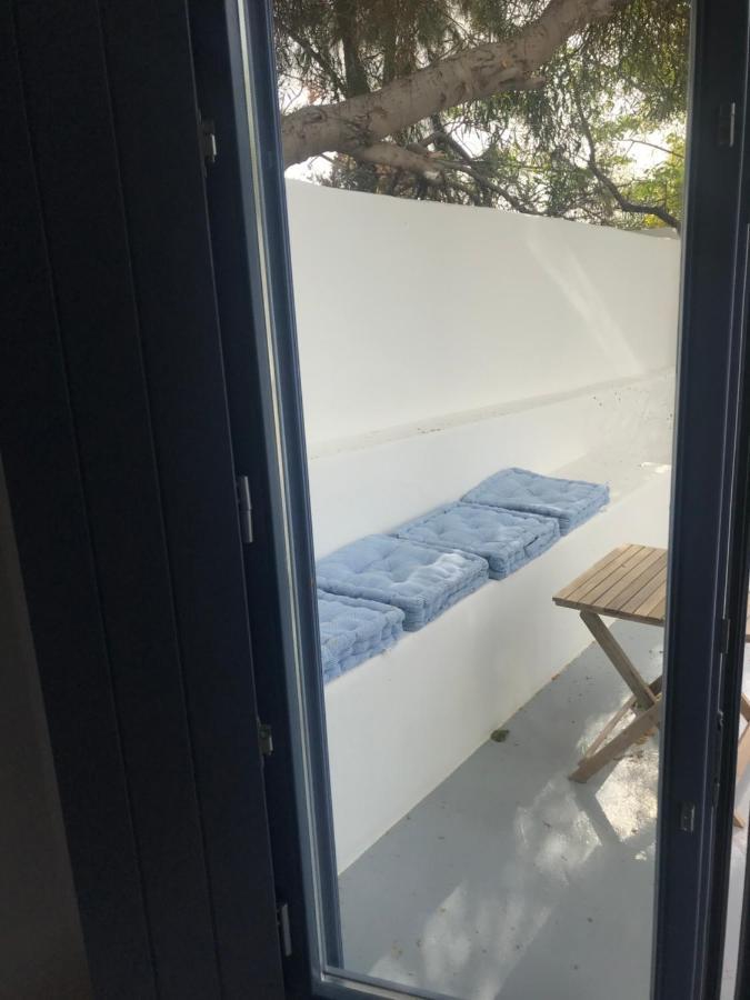 Ahinos Apartment Полония Екстериор снимка
